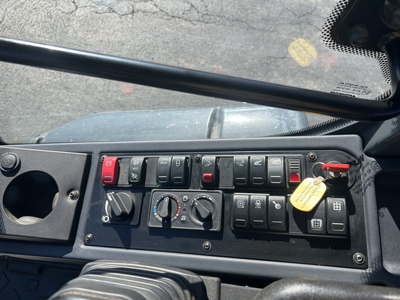 https://photos.machinefinder.com/37/11140737/78527387_large_6836.jpg