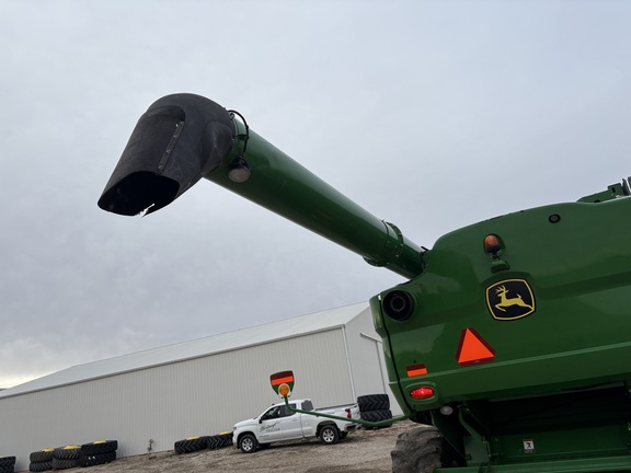 https://photos.machinefinder.com/40/11146740/76679470_large_19206.jpg