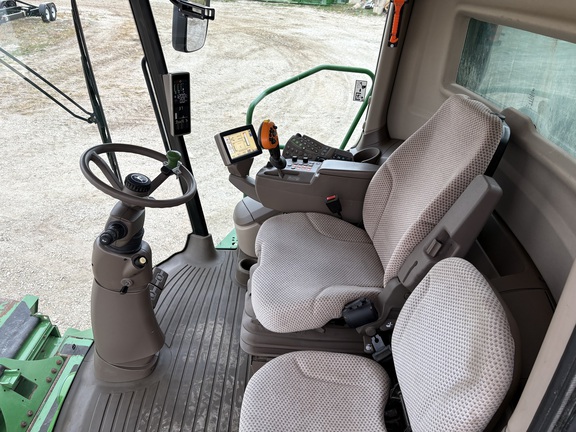 https://photos.machinefinder.com/40/11146740/76679660_large_57164.jpg