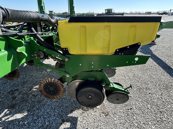 https://photos.machinefinder.com/13/11149713/78673415_large_88516.jpg
