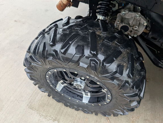 https://photos.machinefinder.com/23/11157923/76456490_large_49045.jpg