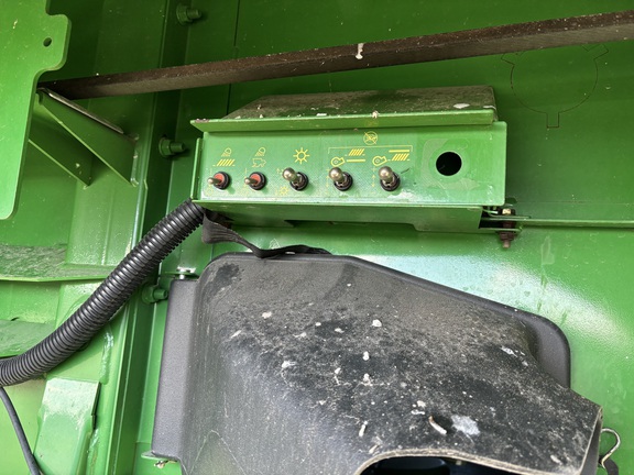 https://photos.machinefinder.com/44/11162044/76828434_large_90477.jpg