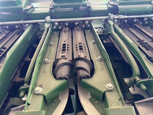 https://photos.machinefinder.com/87/11165087/74517805_large_53851.jpg