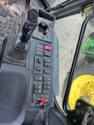 https://photos.machinefinder.com/95/11177295/75708170_large_80717.jpg