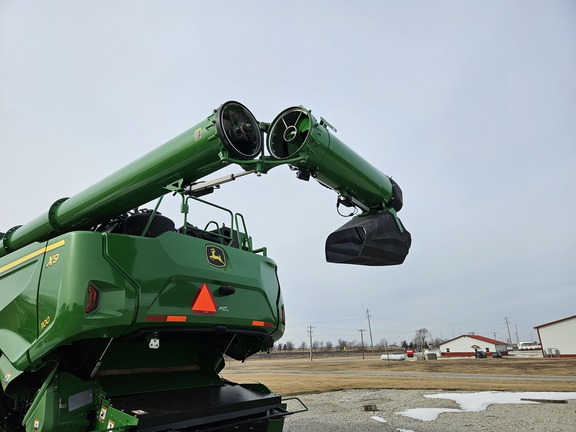 https://photos.machinefinder.com/55/11178755/78333604_large_52013.jpg