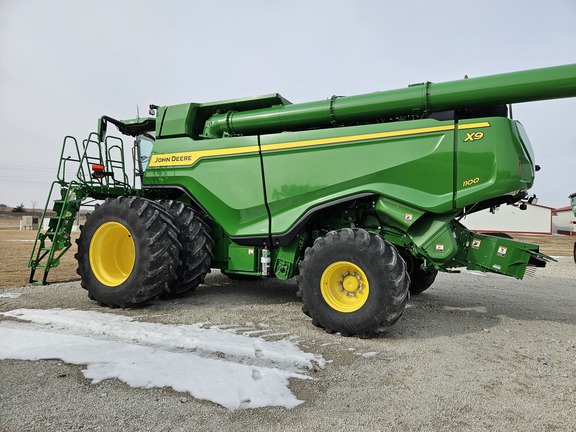 https://photos.machinefinder.com/55/11178755/78333602_large_56051.jpg