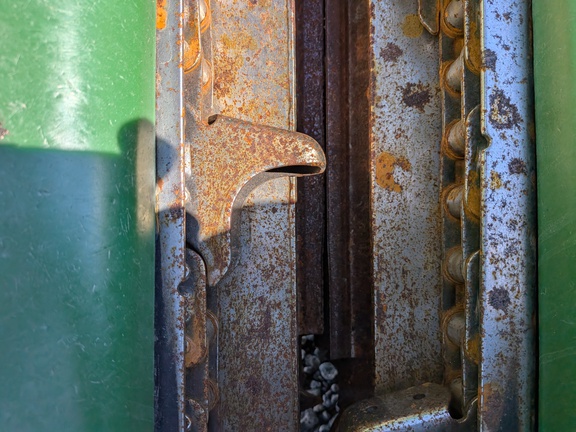 https://photos.machinefinder.com/38/11179138/75322641_large_68818.jpg