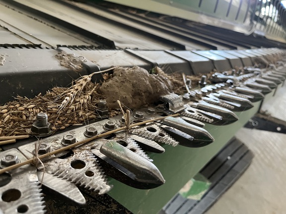 https://photos.machinefinder.com/37/11179737/74668520_large_84187.jpg