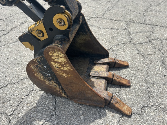 https://photos.machinefinder.com/90/11184290/75315768_large_43335.jpg