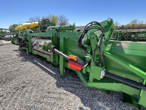 https://photos.machinefinder.com/83/9852883/65409580_large_32830.jpg