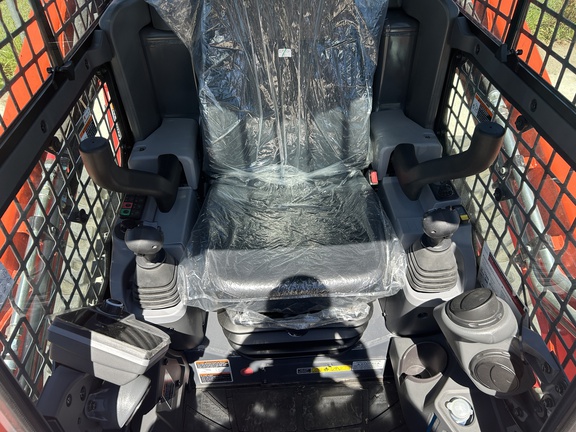 https://photos.machinefinder.com/90/11188690/75143160_large_33846.jpg