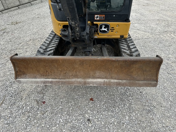 https://photos.machinefinder.com/18/11189118/76007524_large_85404.jpg