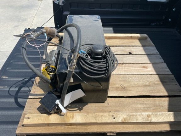 https://photos.machinefinder.com/38/9857938/60908979_large_37440.jpg