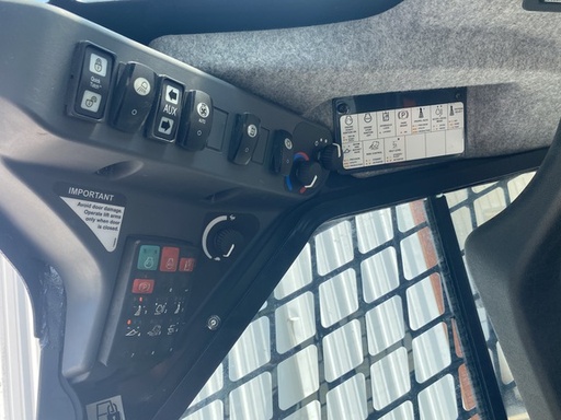 https://photos.machinefinder.com/99/11201999/75488897_large_60745.jpg