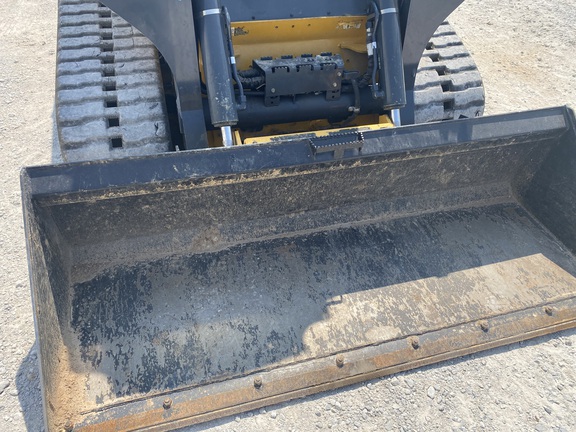 https://photos.machinefinder.com/99/11201999/75488891_large_44055.jpg