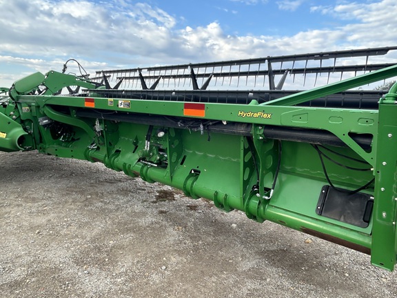 https://photos.machinefinder.com/29/11211429/76168067_large_82023.jpg