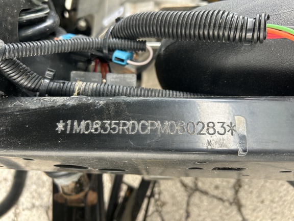 https://photos.machinefinder.com/56/11214856/76003165_large_67397.jpg