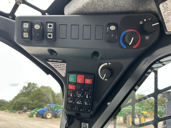 https://photos.machinefinder.com/66/11221966/75261395_large_1533.jpg