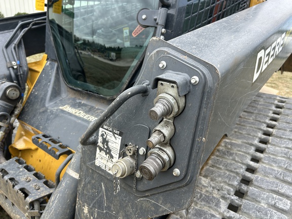 https://photos.machinefinder.com/66/11221966/75261424_large_25897.jpg