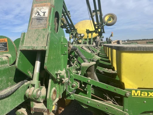 https://photos.machinefinder.com/64/11227564/75970169_large_65206.jpg