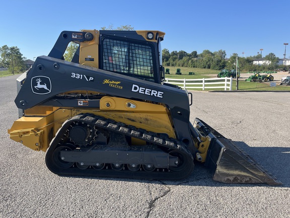 https://photos.machinefinder.com/02/11229902/75833186_large_98358.jpg