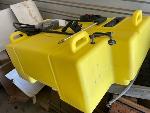 https://photos.machinefinder.com/38/9863838/60968991_large_12013.jpg