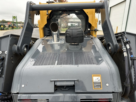 https://photos.machinefinder.com/03/11237803/76404681_large_83942.jpg