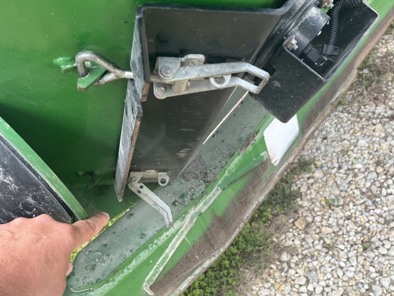 https://photos.machinefinder.com/82/11261082/75417317_large_82238.jpg