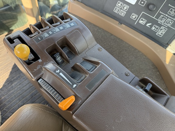 https://photos.machinefinder.com/92/11266392/76199458_large_32992.jpg