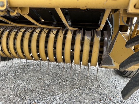 https://photos.machinefinder.com/56/11271456/76134684_large_1144.jpg