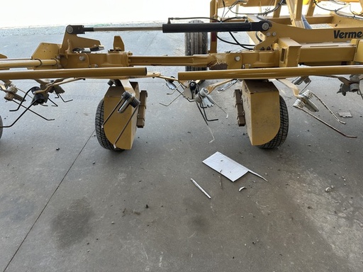 https://photos.machinefinder.com/08/11278808/75607200_large_21695.jpg