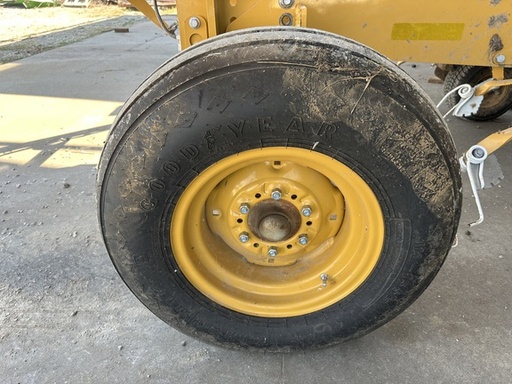 https://photos.machinefinder.com/08/11278808/75607181_large_20430.jpg