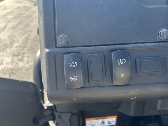 https://photos.machinefinder.com/65/11281865/76029026_large_55592.jpg
