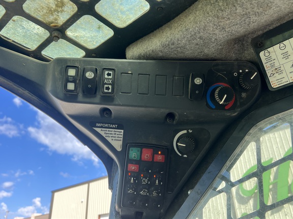 https://photos.machinefinder.com/32/11286032/76056230_large_2332.jpg