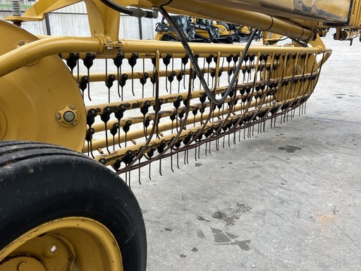 https://photos.machinefinder.com/46/11287846/76376458_large_79552.jpg