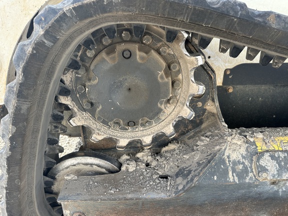 https://photos.machinefinder.com/60/11297060/77200621_large_32071.jpg