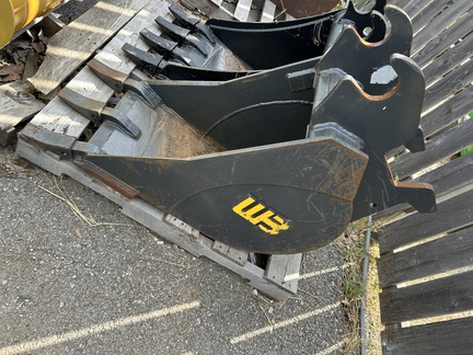 https://photos.machinefinder.com/15/9897415/61293449_large_34577.jpg