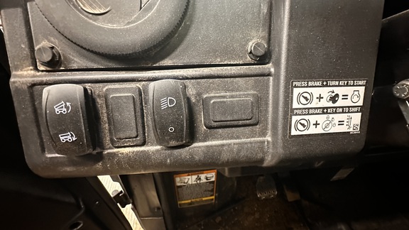 https://photos.machinefinder.com/51/11302551/76632563_large_70239.jpg