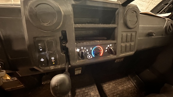 https://photos.machinefinder.com/51/11302551/76632566_large_1982.jpg