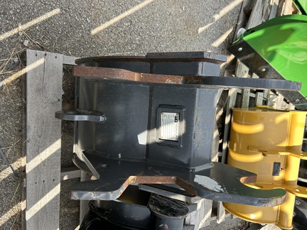 https://photos.machinefinder.com/15/9897415/61293459_large_372.jpg