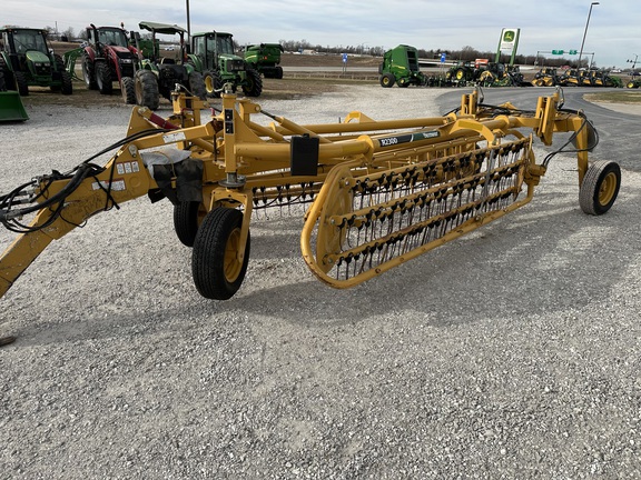 https://photos.machinefinder.com/75/11308675/77659163_large_97572.jpg