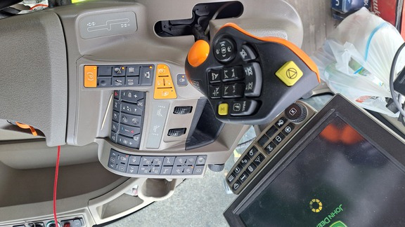 https://photos.machinefinder.com/12/11348812/79134264_large_58444.jpg