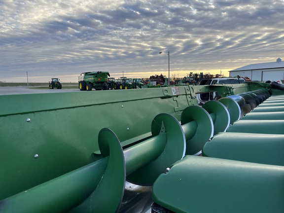 https://photos.machinefinder.com/04/11351004/76792353_large_76325.jpg