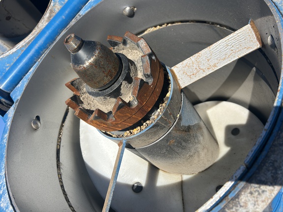 https://photos.machinefinder.com/00/11354800/77438104_large_38274.jpg