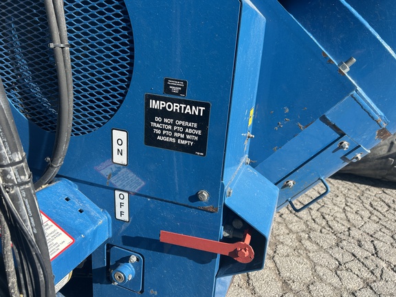 https://photos.machinefinder.com/00/11354800/77438105_large_55513.jpg