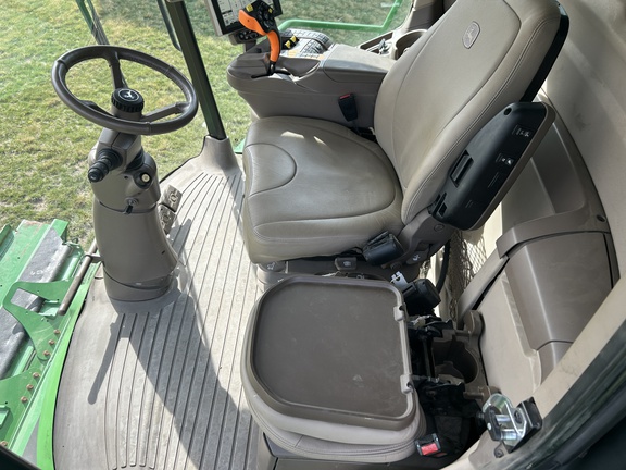 https://photos.machinefinder.com/22/11369822/78912339_large_75940.jpg