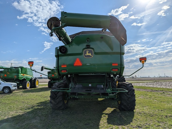 https://photos.machinefinder.com/05/11370405/79225137_large_74214.jpg