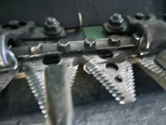 https://photos.machinefinder.com/25/11375025/77384144_large_16990.jpg