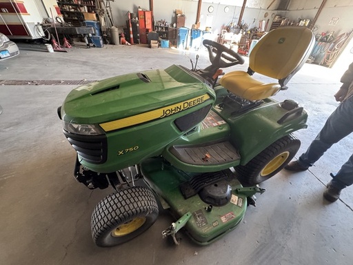 https://photos.machinefinder.com/00/11379400/76615282_large_16353.jpg