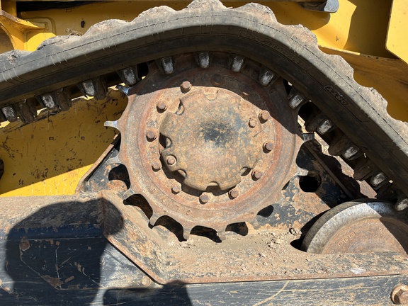 https://photos.machinefinder.com/09/11388609/77605950_large_31150.jpg
